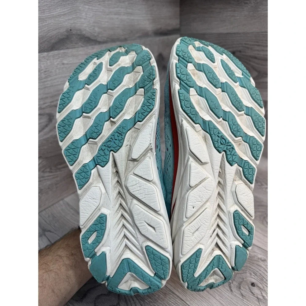 HOKA ONE ONE Clifton 8 Women's Cushioned Running Shoes Size 9.5 B 1119394 AEBL